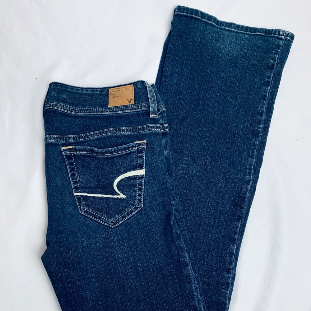 Women’s American Eagle size 2 bootcut jeans